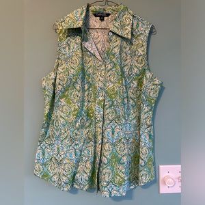 Chadwick’s collard button down tank